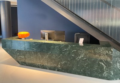 Empfangstheke Guatemale Verde Marmor